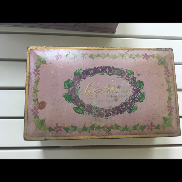Vintage Tin Chocolate Boxes - Picture 2 of 7